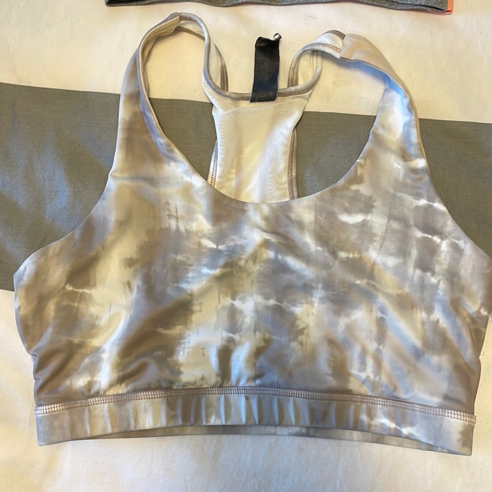 Sports bra